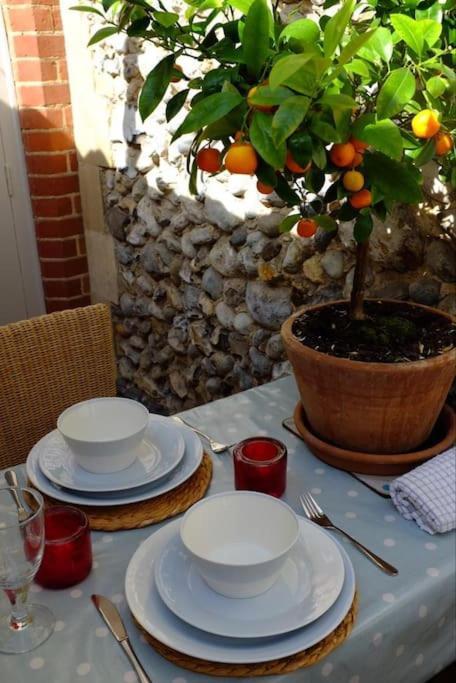 Stone Cottage Thornage Esterno foto